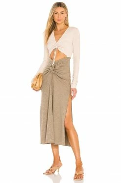 Best reviews of ❤️ Song Of Style Ezra Midi 👗 Dress In Ivory & Green ✨